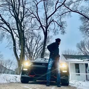 Meet your Posher, Jose